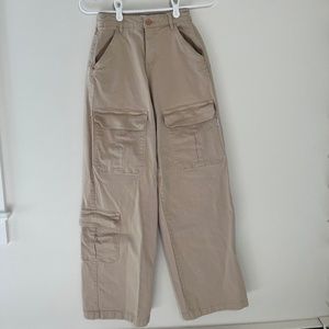 Bershka Wide Leg Tan Cargo Pants Size 02